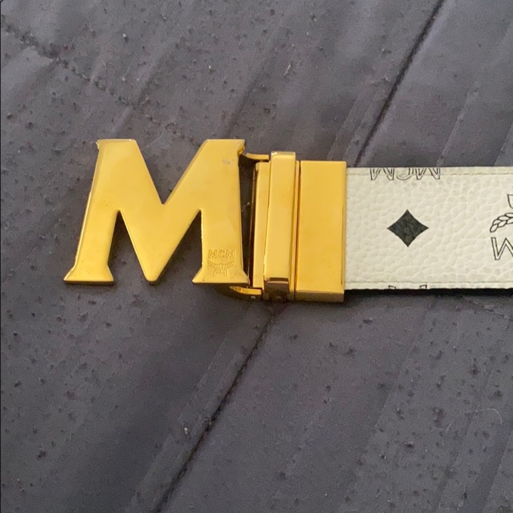 MCM reversable belt